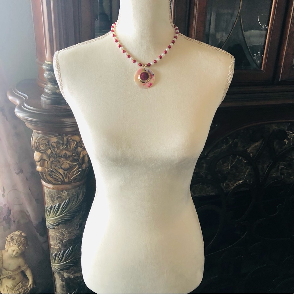 Handcrafted Repurpose Painted Shell Medallion Pen… - image 7